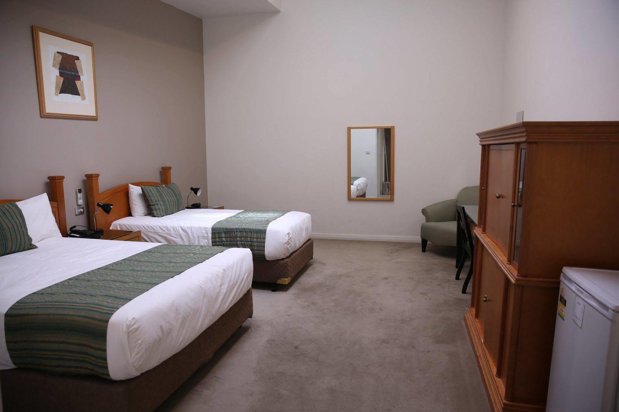 The Grand Motel Гриффит Экстерьер фото